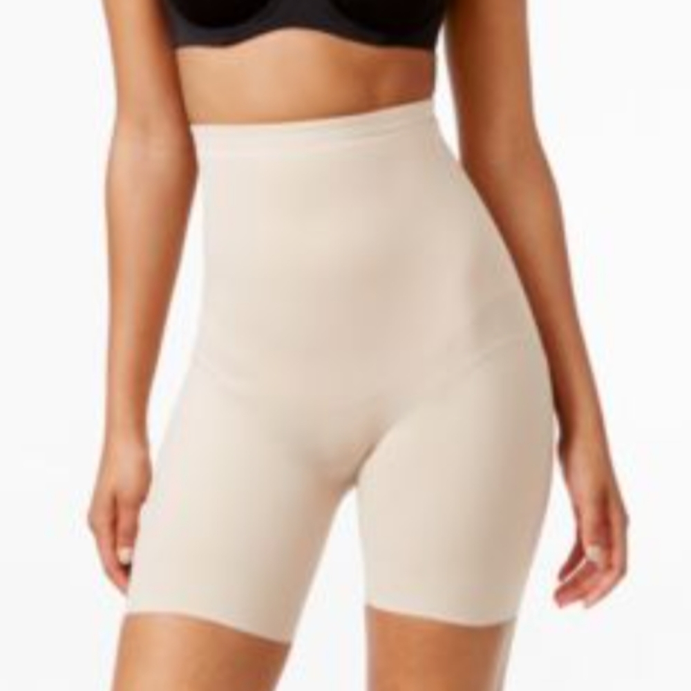 NWOT MiracleSuit 2909 Black high waist shaper Medium